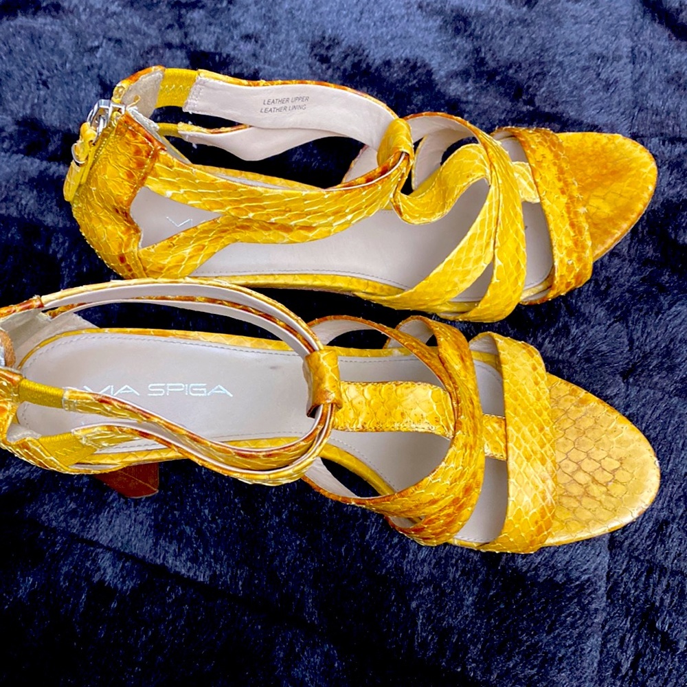 Via Spiga Yellow Snakeskin Heels